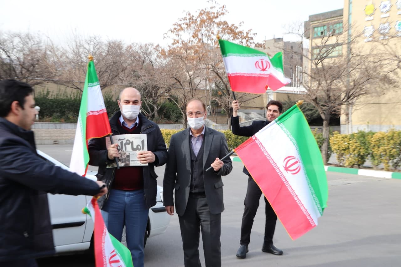 شور و نشاط کارکنان سازمان همیاری درجشن پیروزی انقلاب اسلامی ایران