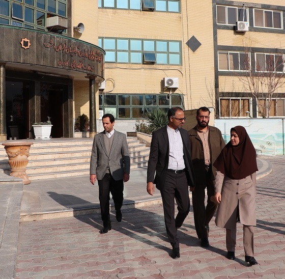 بازدید مدیرعامل سازمان از بخش های مختلف موسسه آموزش، تحقیقات و مشاوره شهرداریهای خراسان رضوی