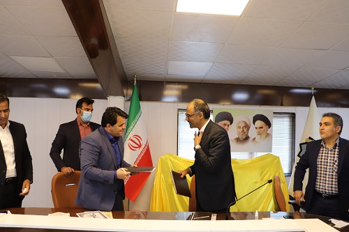 عقدقرارداد بهره برداری و  نگاه داشت جایگاه های  سوخت CNG و رونمایی از تمبر اختصاصی شهرداری کاشمر  