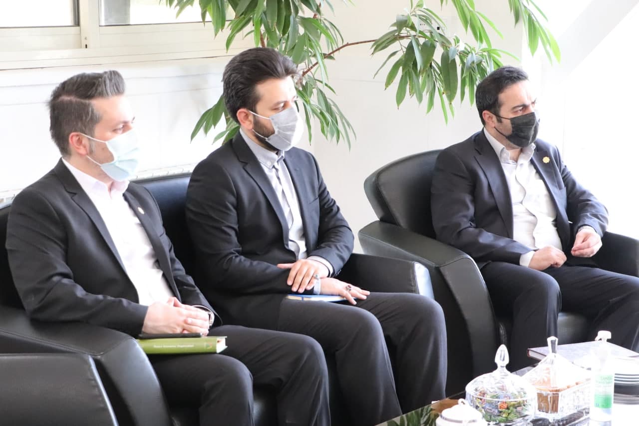 همکاری آستان قدس رضوی و سازمان همیاری شهرداریها برای تولید دوباره ژلاتین در مشهد