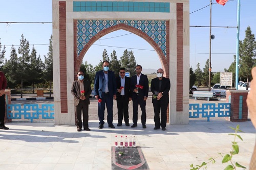 ادای احترام مدیرعامل سازمان همیاری به شهدای گلگون کفن شهرستان تایباد