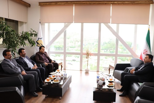 دیدار مدیرعامل سازمان همیاری شهرداریهای خراسان رضوی با مسئولان شهری کاشمر