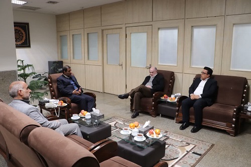 دیدار مدیرعامل سازمان همیاری شهرداریها با فرماندار مشهد