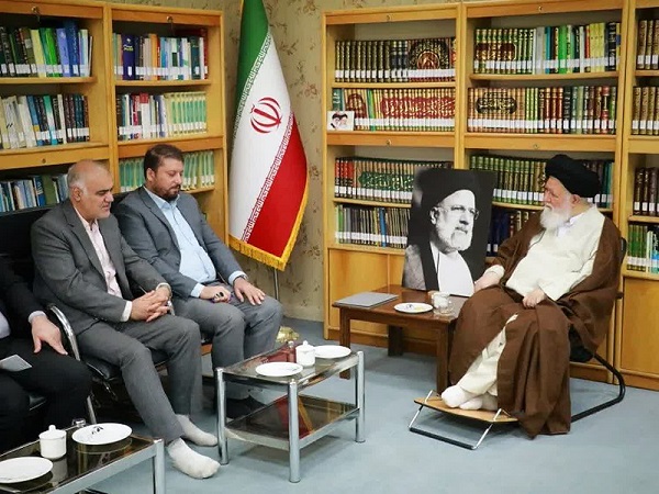 دیدار مدیرعامل سازمان همیاری شهرداری های خراسان رضوی با نماینده ولی فقیه در استان 