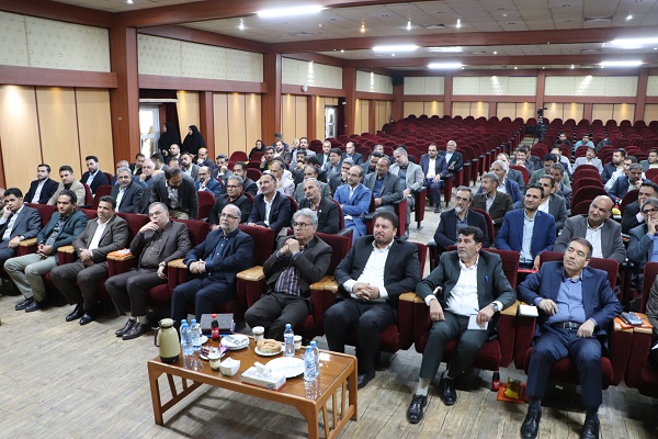 دوره آموزشی رهبری اثربخش با حضور مدیران حوزه شهری استان