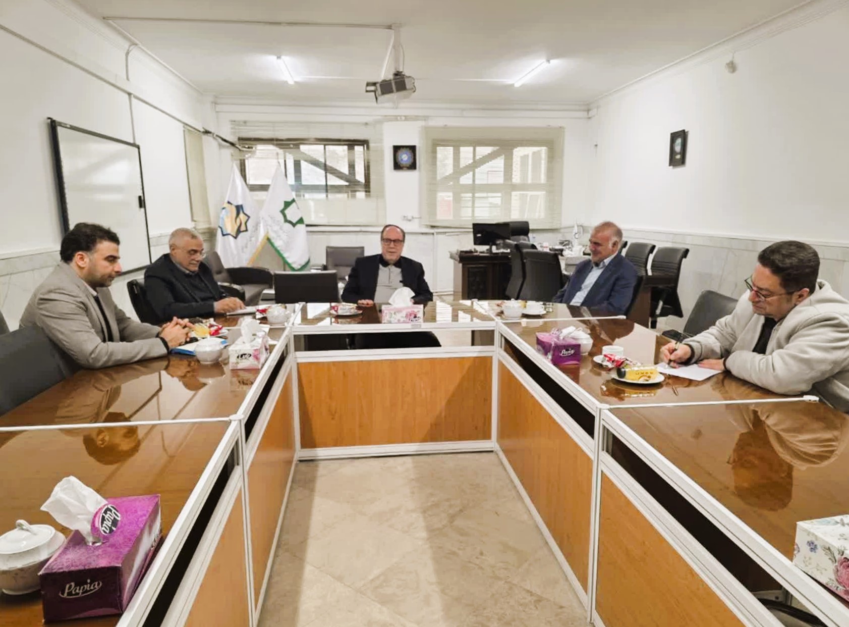 گسترش همکاری و مشارکت موسسه تحقیقات ، آموزش و مشاوره شهرداری های خراسان رضوی  و انجمن بهره وری استان 