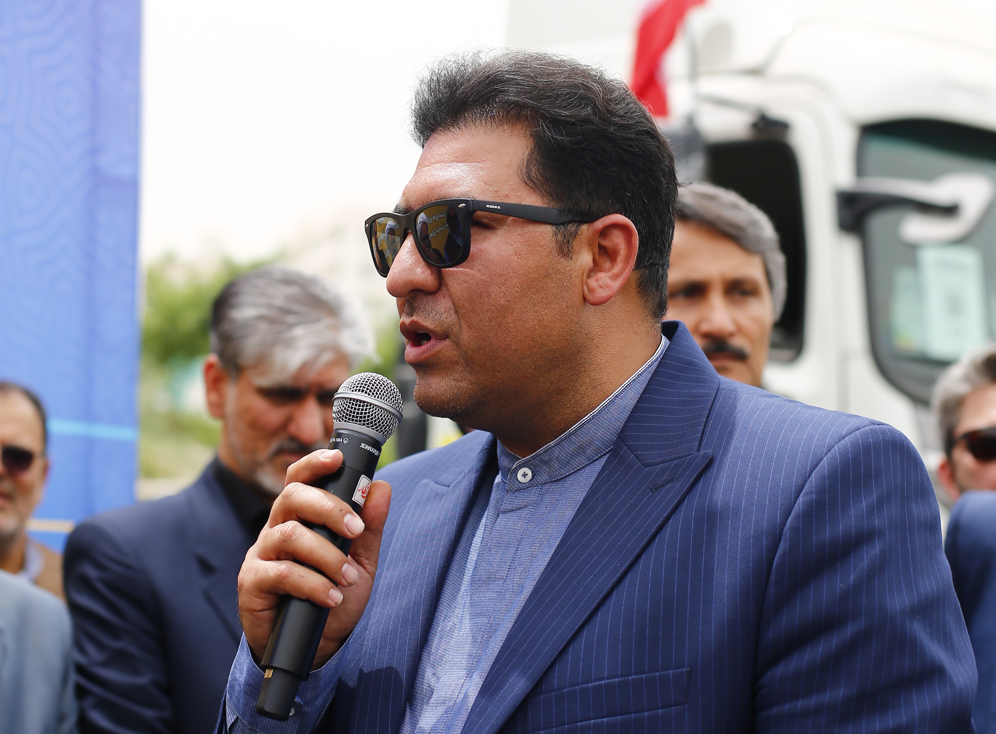 رشتخوار با یک گام تازه در نوسازی ناوگان آتش‌نشانی؛ از فرسودگی خودروهای قدیمی تا تحویل ماشین ۹ تنی