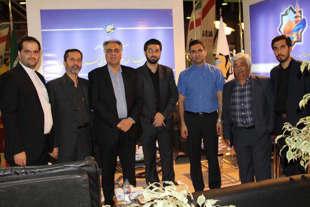 بازدید مسوولان از غرفه های سازمان در روز پایانی نمایشگاه