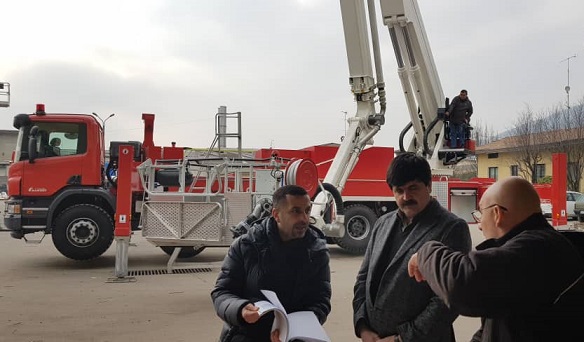 مدیرعامل سازمان همیاری شهرداریهای استان خبرداد؛ تجهیز آتش نشانی مشهد به 2 دستگاه پلتفرم 72 متری نجات برای اولین بار درکشور