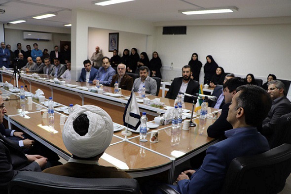 مدیرعامل  سازمان همیاری در نشست پایان سال با کارکنان مطرح کرد؛شفافیت، صداقت و سلامت عامل اصلی موفقیت سازمان در حمایت از شهرداریها