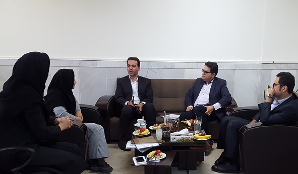 در جلسه ای مشترک با حضور مسئولان آموزشی سازمان همیاری و قطارشهری مشهد مطرح شد؛عقد تفاهم نامه همکاری موسسه آموزش سازمان همیاری با قطار شهری مشهد