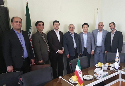 مدیرعامل سازمان همیاری شهرداری های خرسان رضوی خبرداد؛ مذاکره با یک شرکت کره ای برای تامین نیاز شهرداری ها به تجهیزات شهری