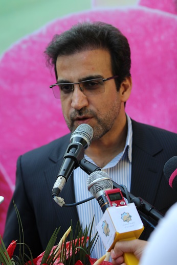 معاون خدمات ومحیط زیست شهری شهرداری مشهد تاکید کرد؛ لزوم فرهنگ سازی مناسب برای افزایش سرانه مصرف گل در شهروندان 